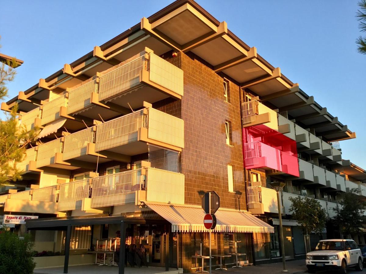 Sparkling Holiday Lignano Sabbiadoro Eksteriør bilde