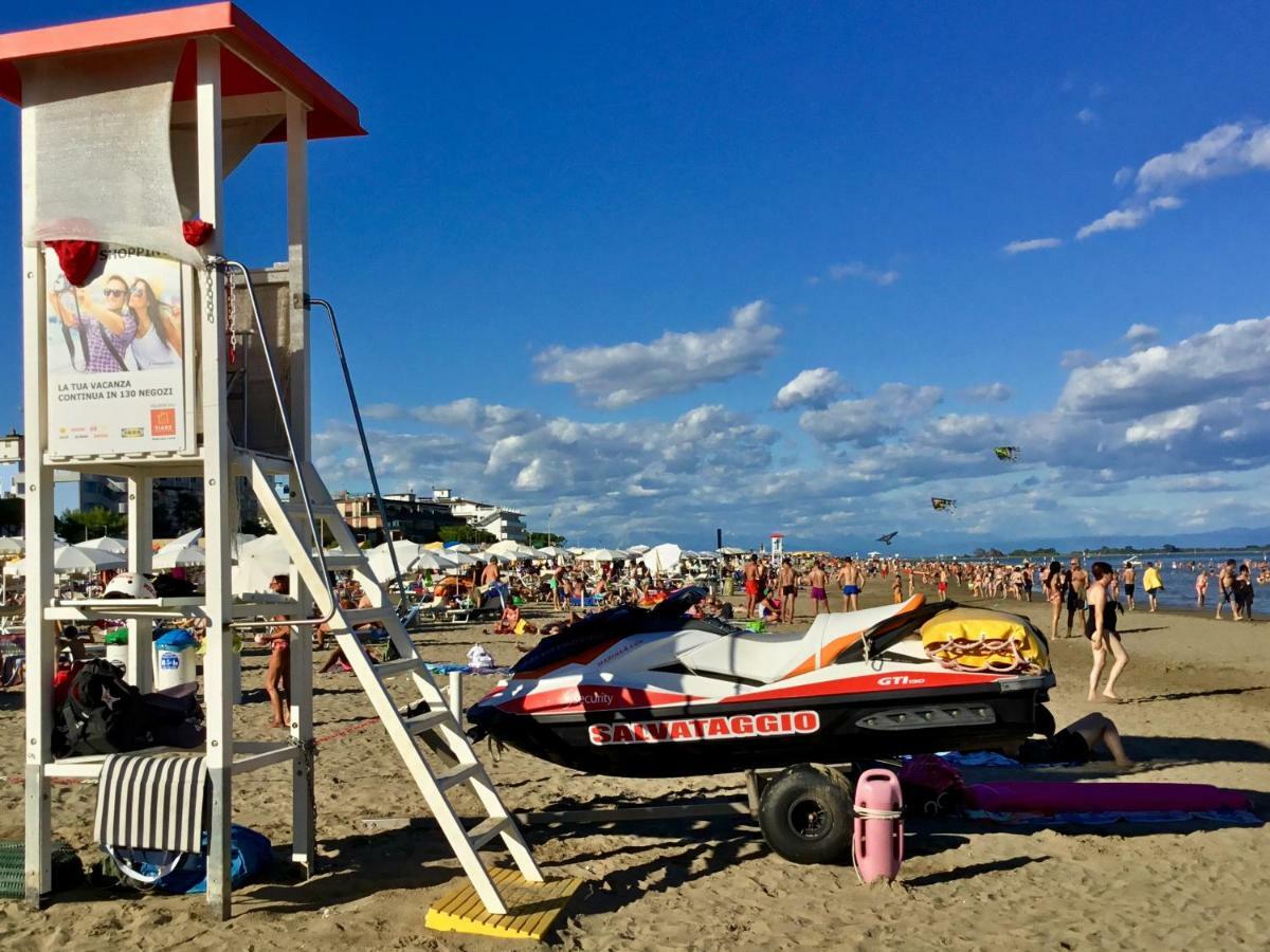 Sparkling Holiday Lignano Sabbiadoro Eksteriør bilde