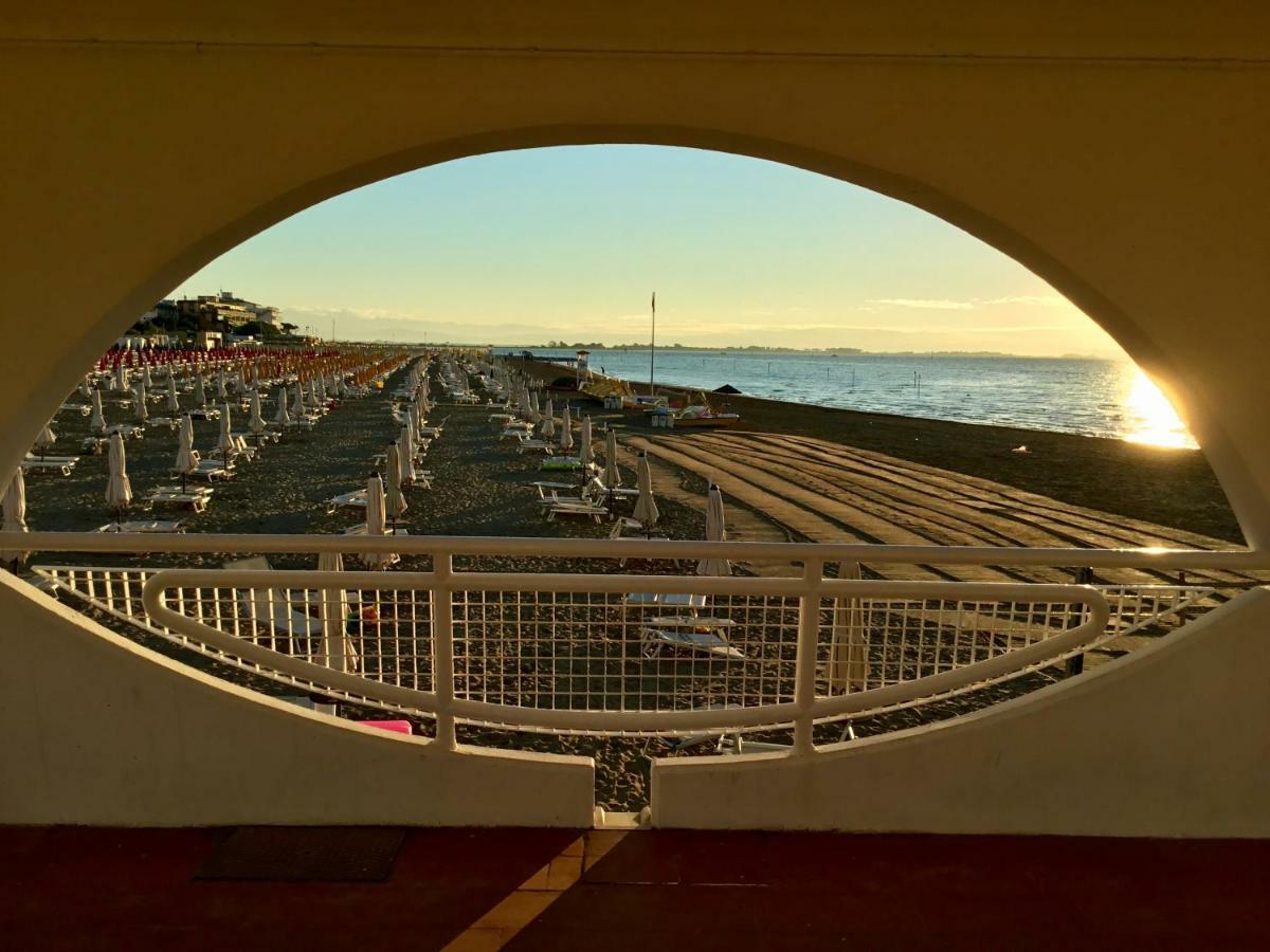 Sparkling Holiday Lignano Sabbiadoro Eksteriør bilde